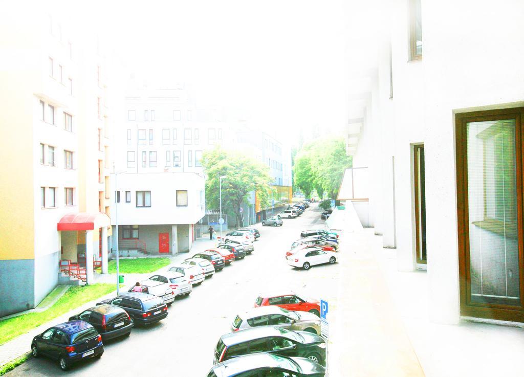 Hostel Bratislava By Freddie Luaran gambar